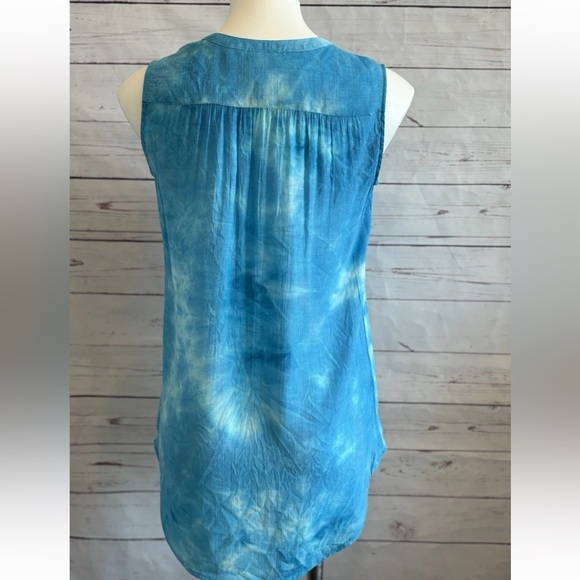 St. Johns Bay Women's Tie Dye Tunic Tank Top Size Small Blue & White Pullover - Picture 6 of 9